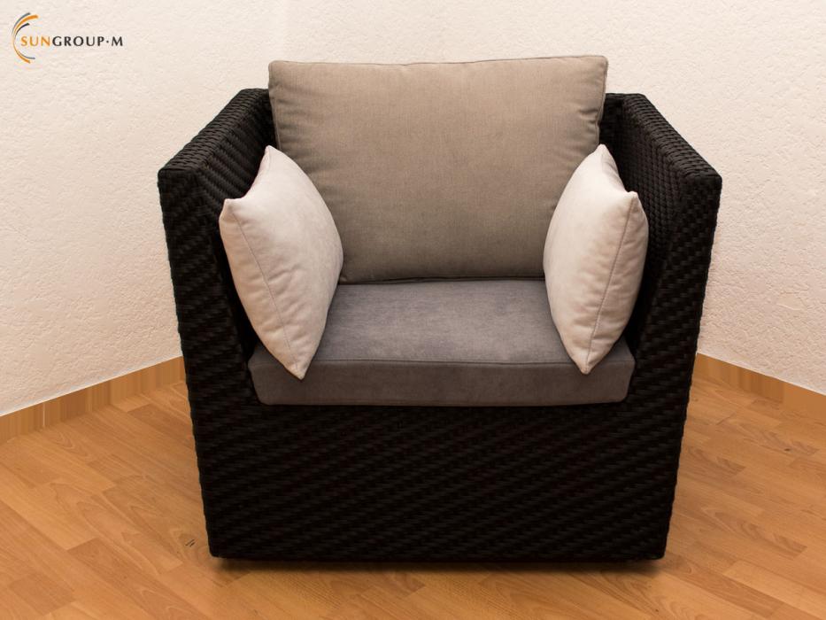 Кресла из искусственного ротанга
