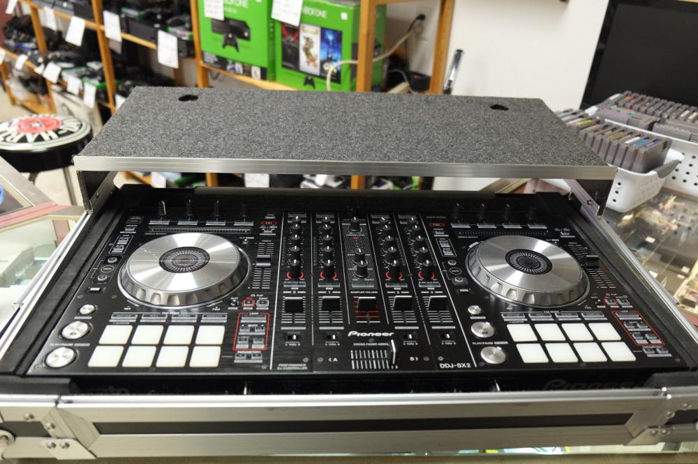 Pioneer DJM-900NXS2 4-канальный DJ-микшер NXS2 DJM-900
