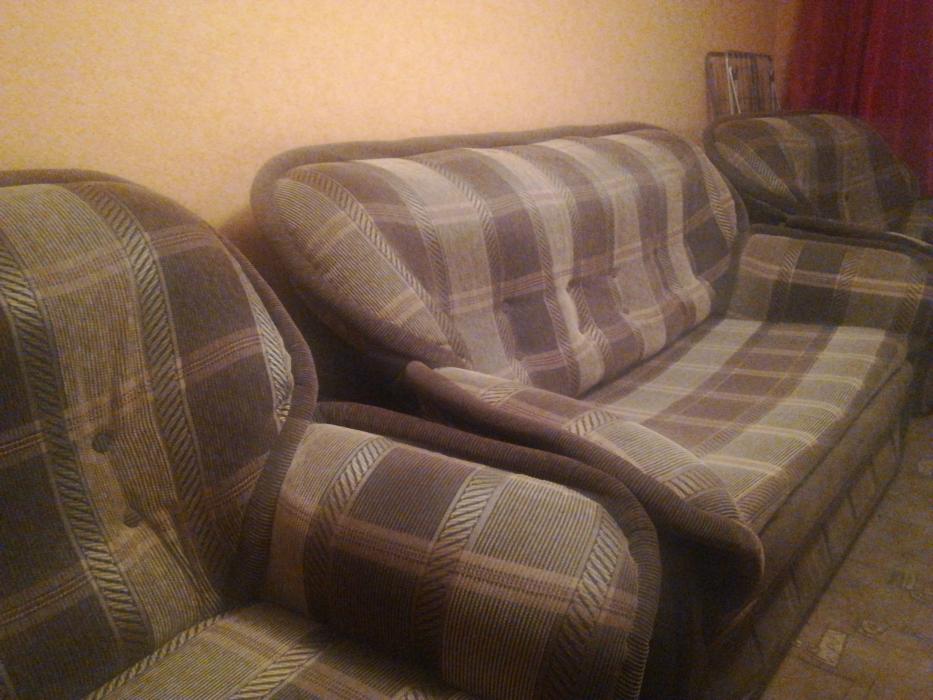 Продам диван и два кресла. Цена 4500 грн