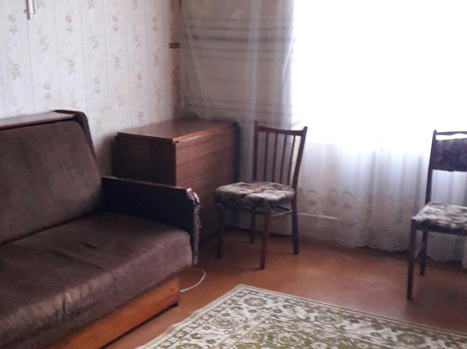  Продам однокімнатну квартиру на  Богдана Хмельницького