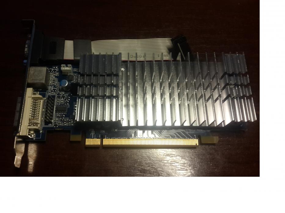 Відеокарта GeForce 8400 GS DDR2 512MB