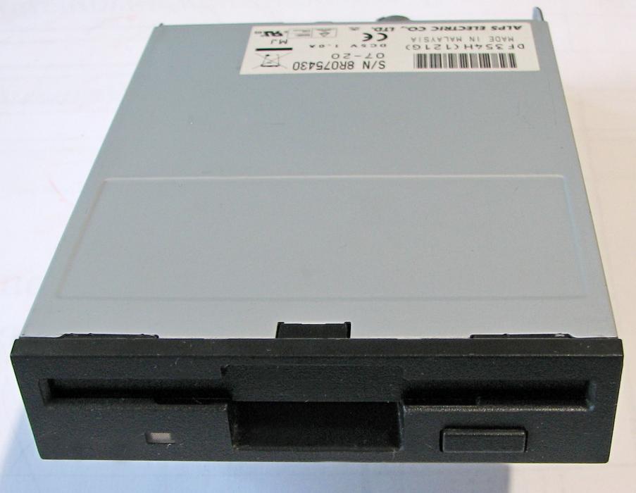Продам Floppy-дисковод Alps Electric DF354H (121G) 3.5”