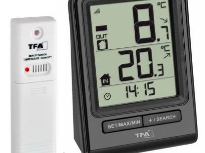 Электронный  термометр для комнаты и улицы с радиодатчиком TFA Prisma.