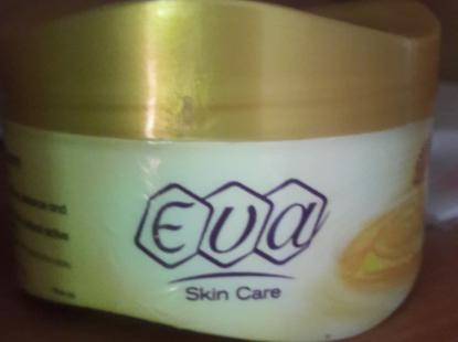 Египетские крема Медовый и с молочными протеинами фирмы «EVA» для лица