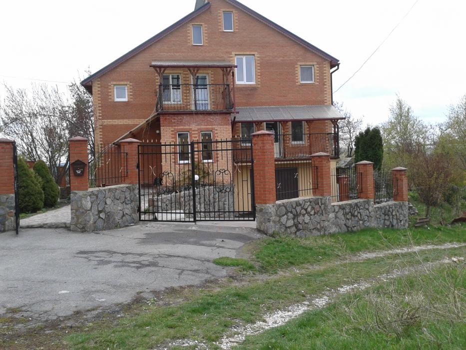 Продажа дома в с. Мыльцы, 284 кв.м. 3 км. вот Полтавы.