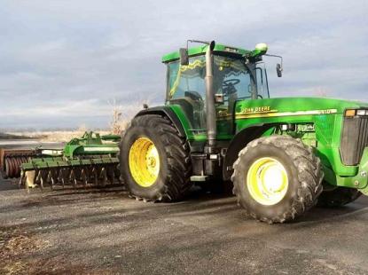 Трактор John Deere 8410 2001 р,в.+ діскова борона  Amazone 