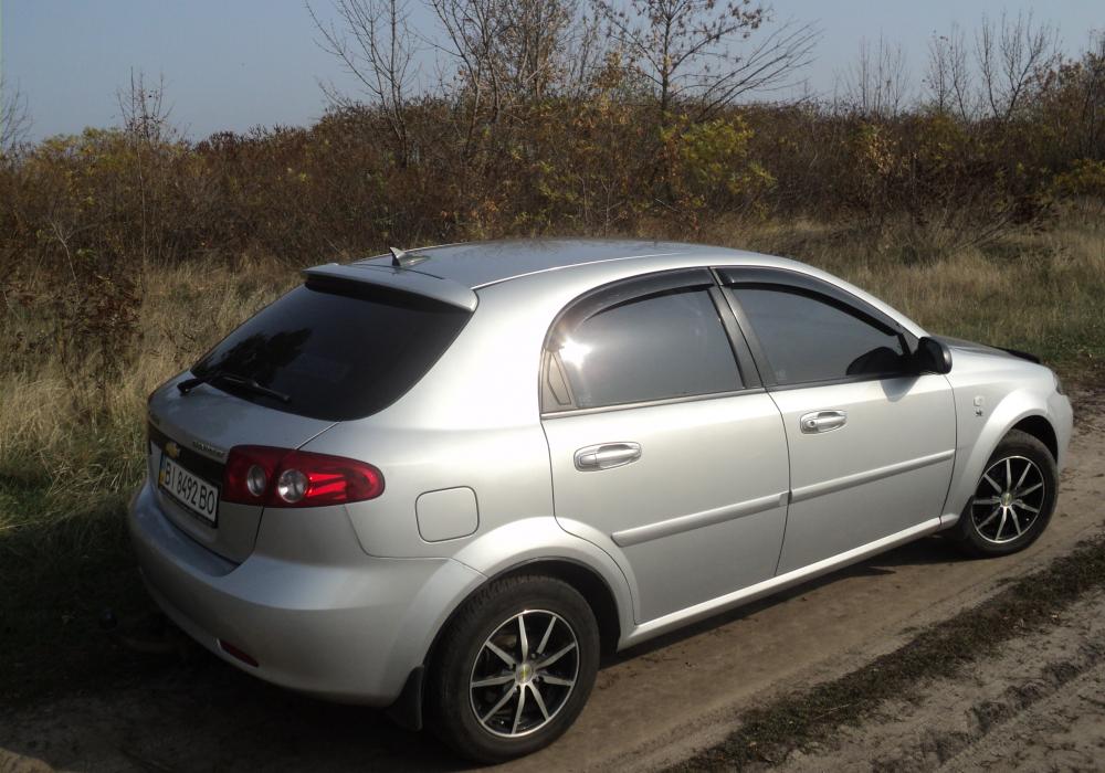 Chevrolet Lacetti серый