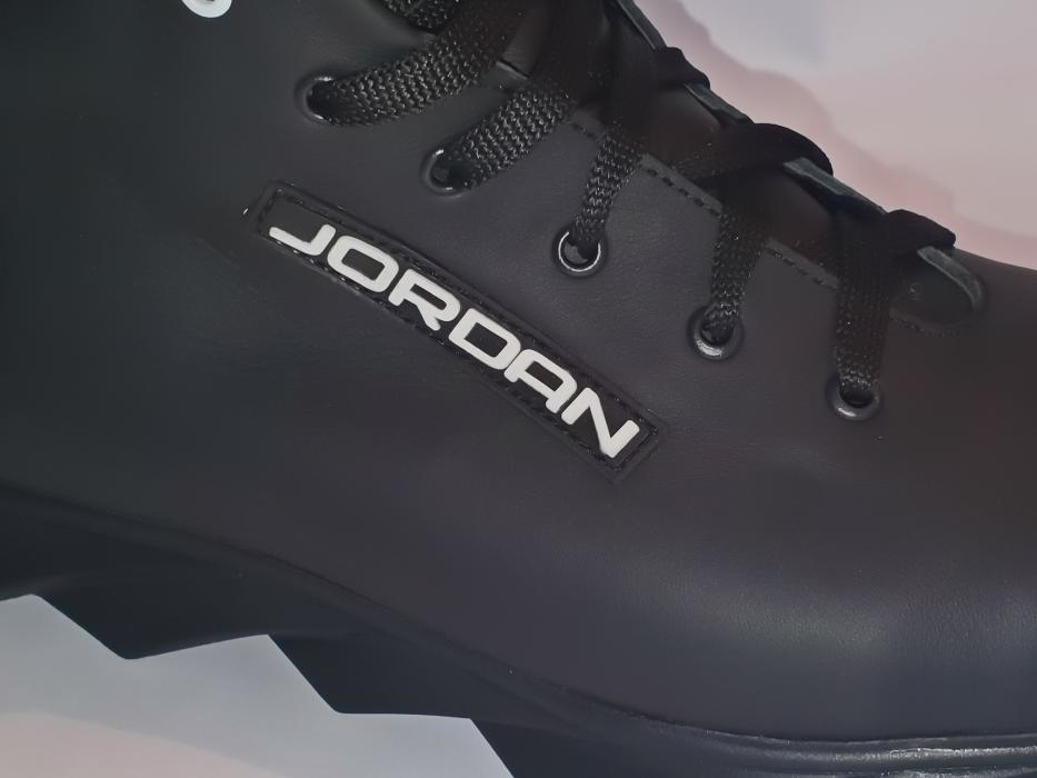 Ботинки высокие кроссовки зимние Jordan на меху полуботинки спорт Укр