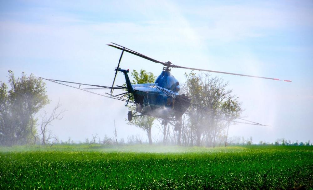 Гербицидная защита пшеницы ячменя вертолетами дельтапланами