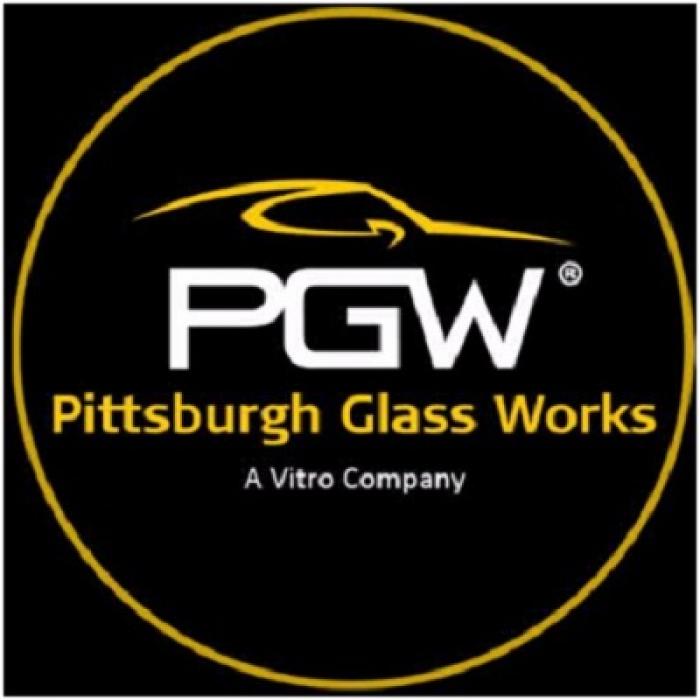 Работник на производство Pittsburgh Glass Works (Польша)