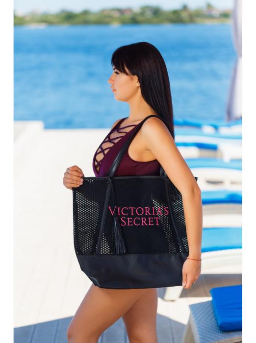 Стильная пляжная сумка от Victoria's Secret