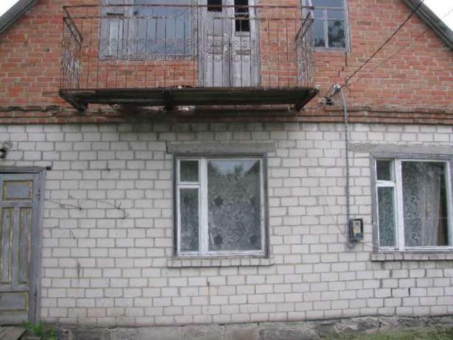 Продам кирпичный дом в Россошенцах. 