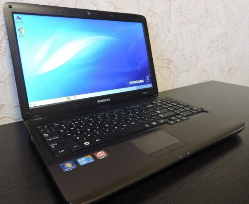 Игровой ноутбук Samsung R540 (core i7, 8 гиг, ssd).