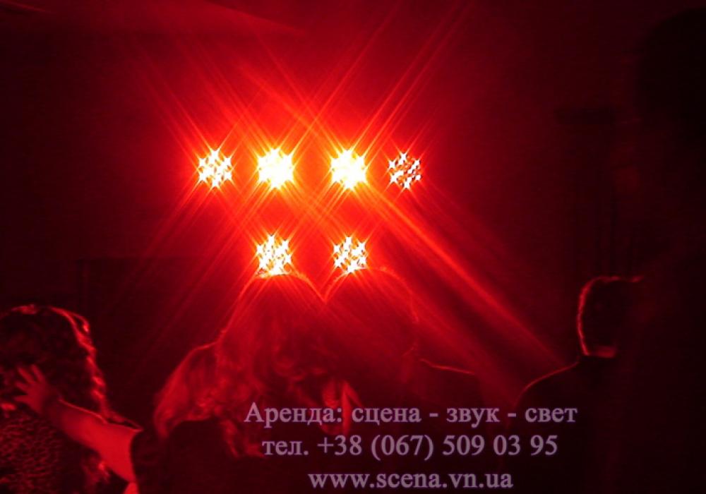 Light rent. Звук на сцене. Световые головы для сцены купить.