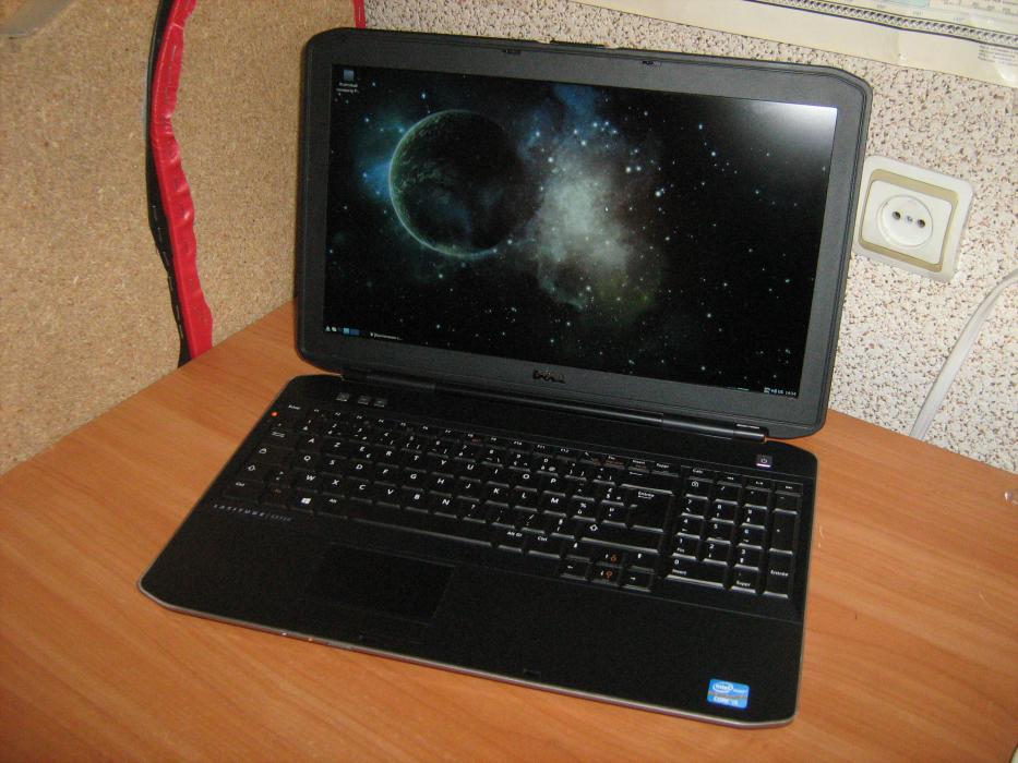 Надежный ноутбук Dell Latitude E5530 15,6 / i5-3230M / 4GB /